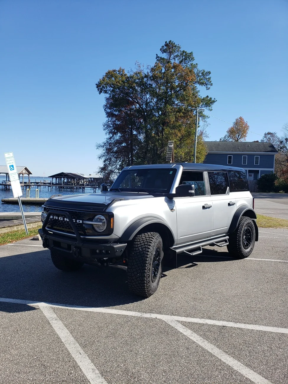 Ford Bronco ICONIC SILVER Bronco Club 20251118_130732