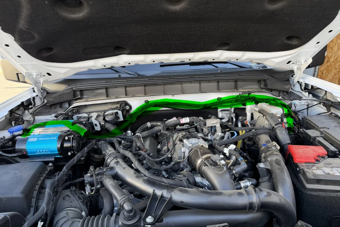 Ford Bronco How To - ARB Brushless Twin Compressor Install hose 9