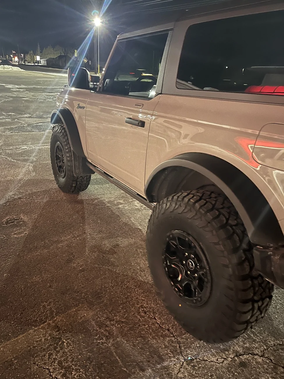 Ford Bronco 37 inch tire Question IMG_8408
