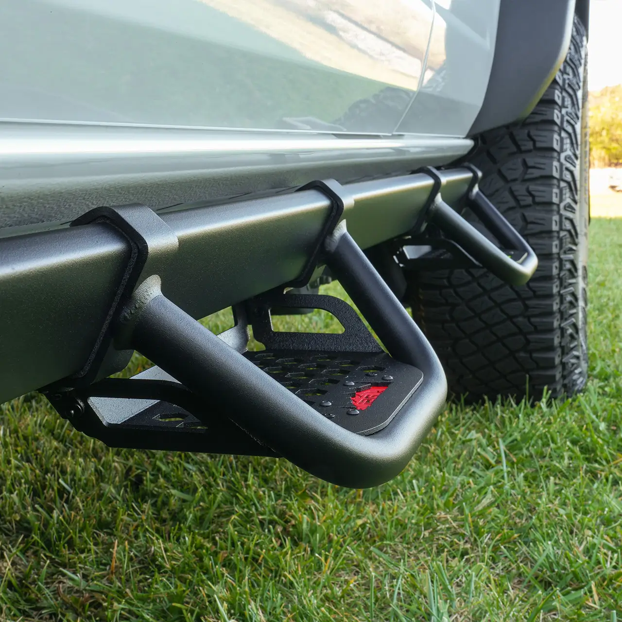 Ford Bronco New Product Release: IAG Off-Road V3 Drop Down EZ-Step Add-on Side Steps 1765460358164-ek