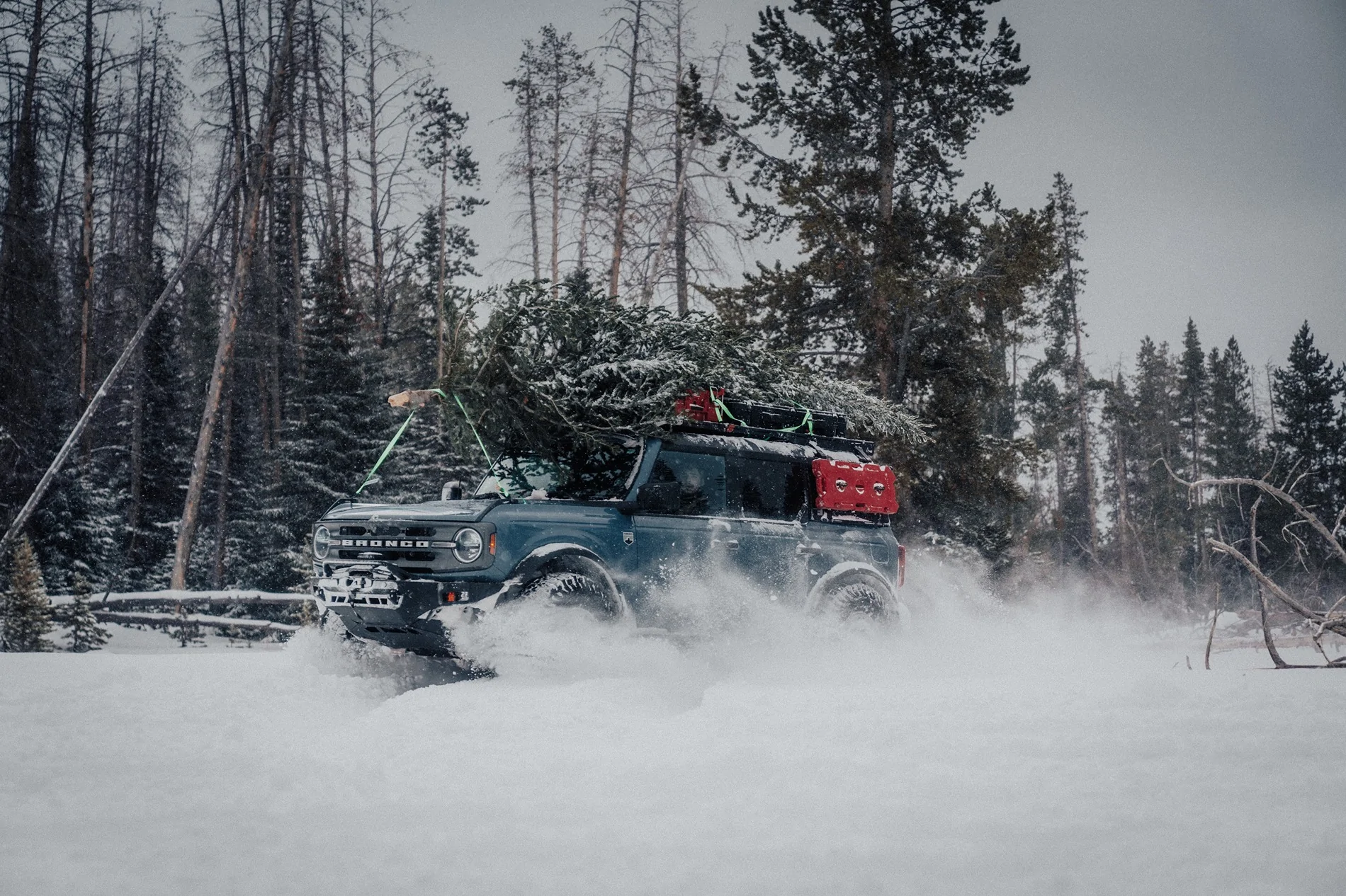 Ford Bronco Merry Christmas from TrailRax🎄 Snow Wheeling Fun this Weekend AK_07066