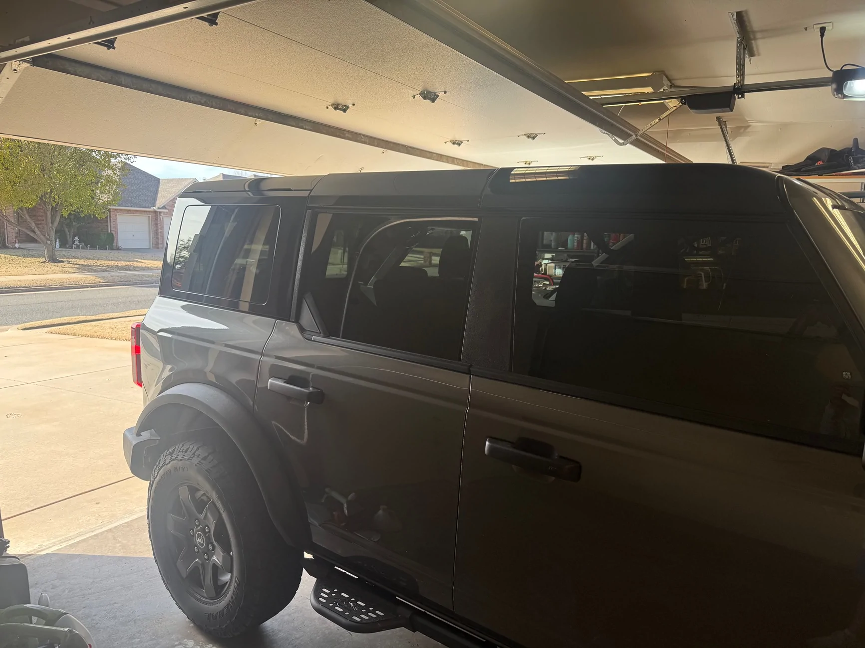 Ford Bronco Factory painted hard top 2025 4 door IMG_0509