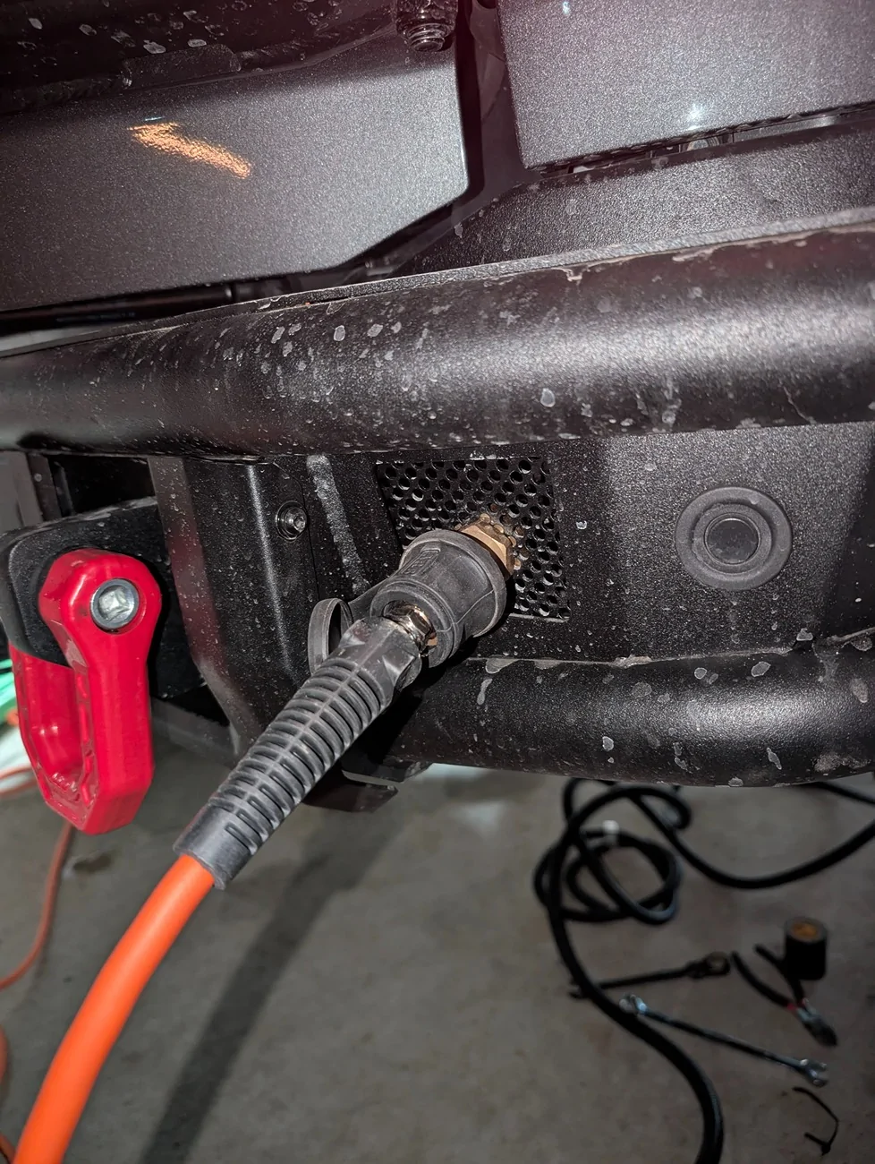 Ford Bronco What did you do TO / WITH your Bronco today? 👨🏻‍🔧🧰🚿🛠 PXL_20251212_005954118