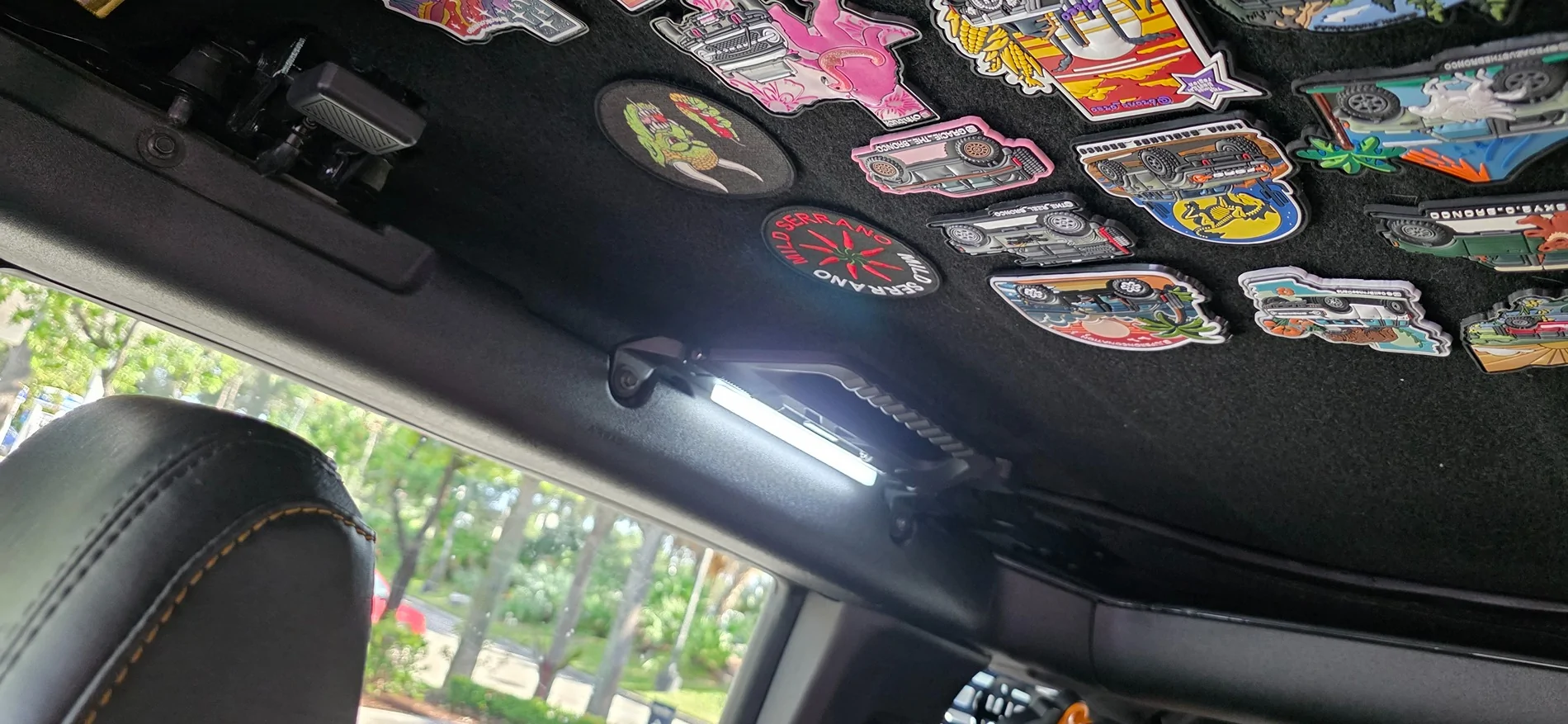 Ford Bronco 2025 bronco badlands interior lighting upgrade? 20251212_144333