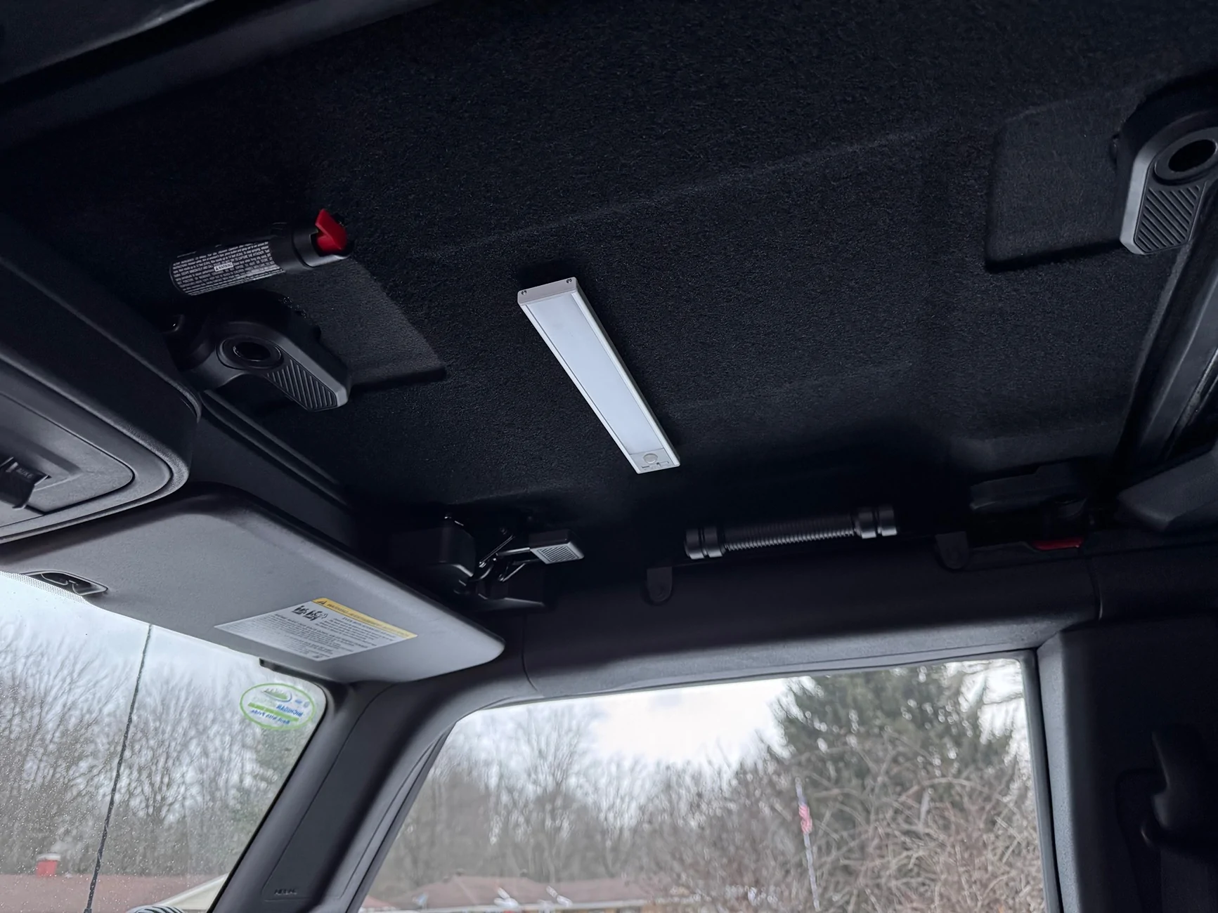 Ford Bronco Easy and inexpensive interior lighting upgrade IMG_3043
