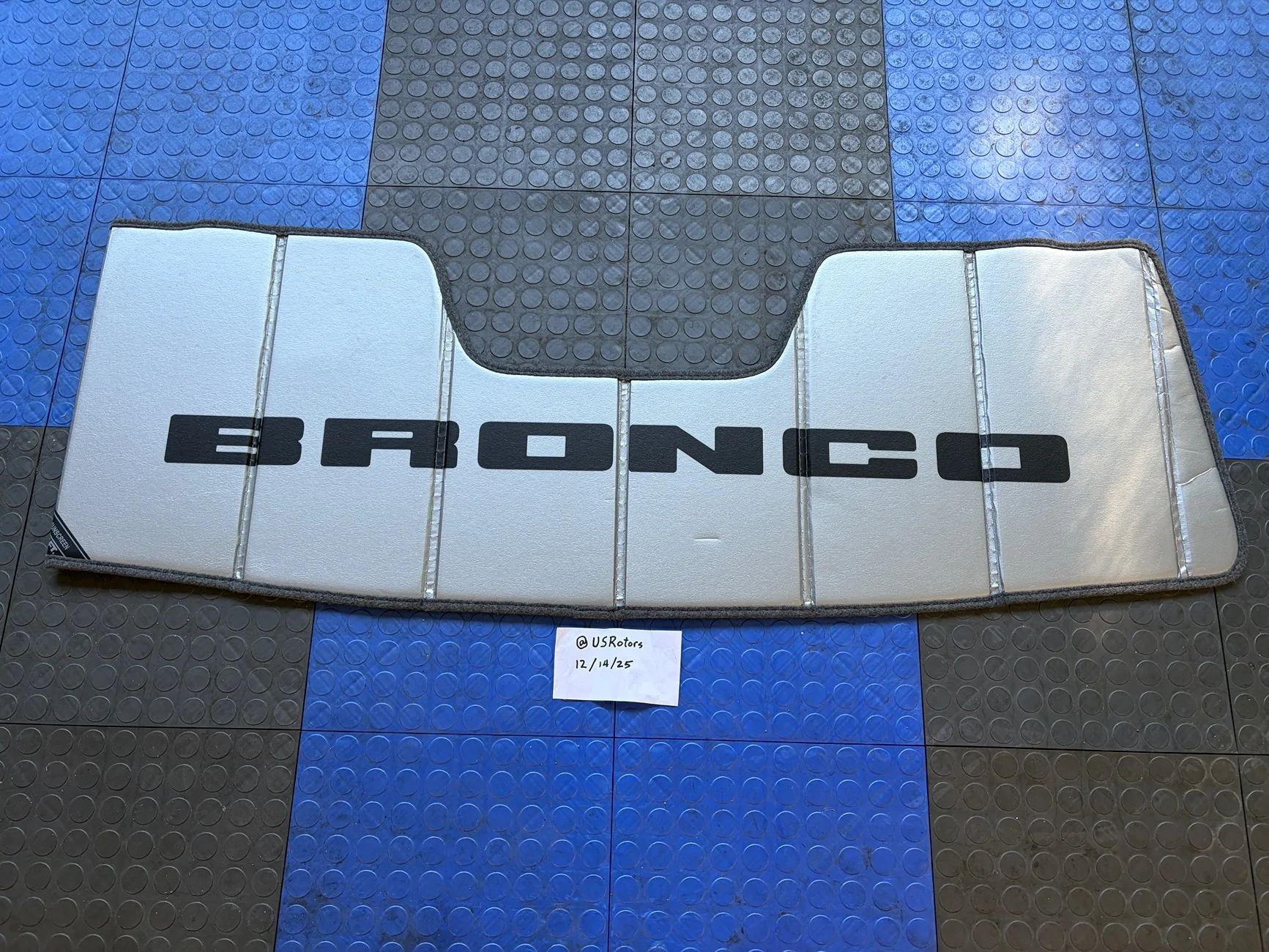 Ford Bronco UVS100 Custom Sunscreen $60 IMG_0038
