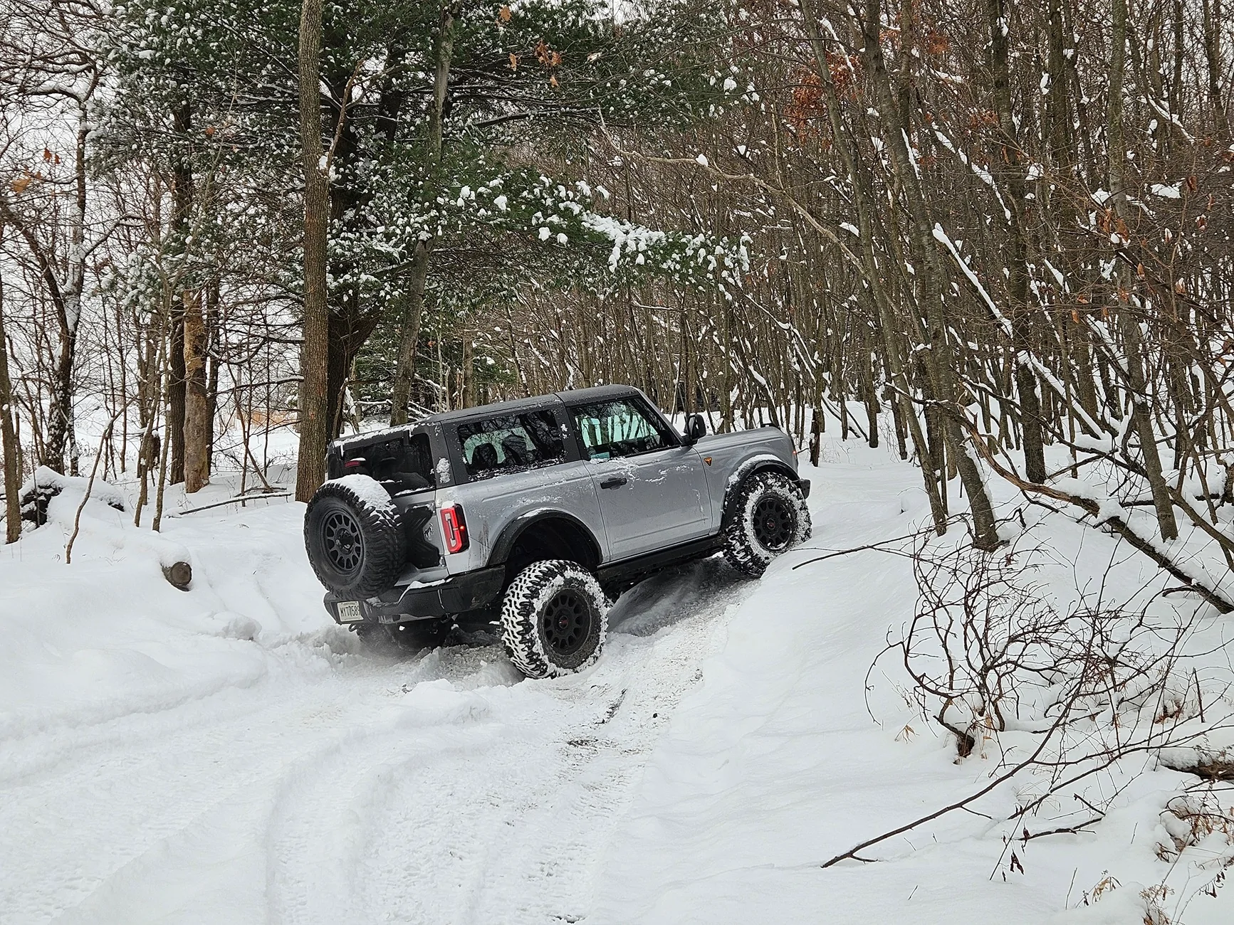 Ford Bronco PA Xmas Snow Wheelin’ w/ 1 Bronco + 6 Jeeps 8341012820975936648