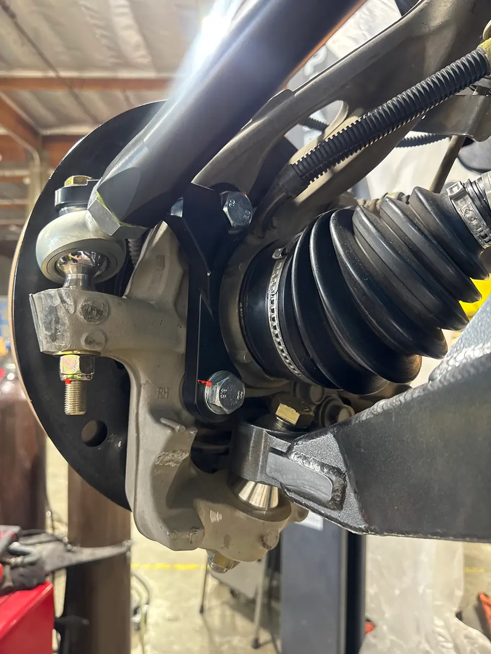 Ford Bronco 5/14/2026 Update - Bronco Raptor APG ProRunner Suspension Installation 78762274581__2E450472-F7D6-4F6C-B4E8-10A9C44FC019_20251216190630.heic