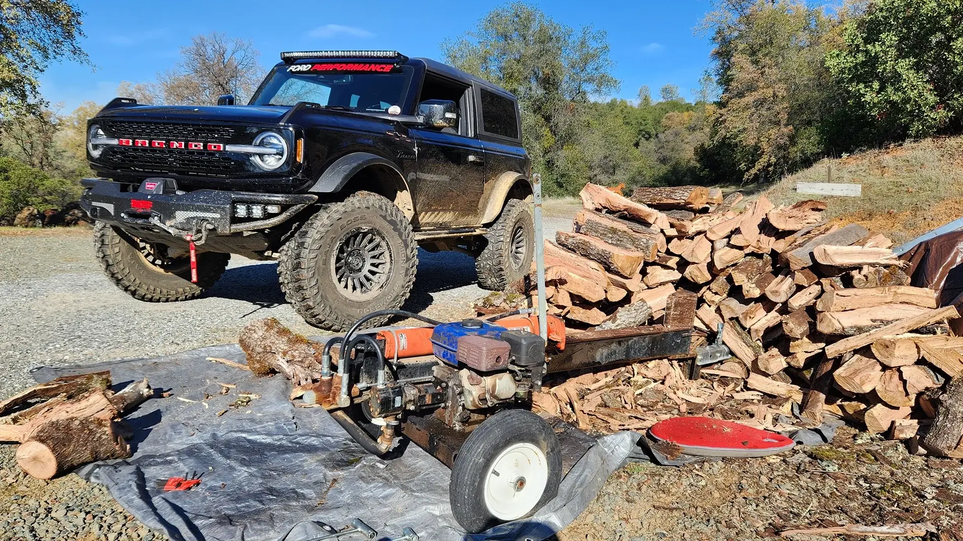Ford Bronco 3 Broncos and a Jeep hit Signal Peak 1765945707553blo