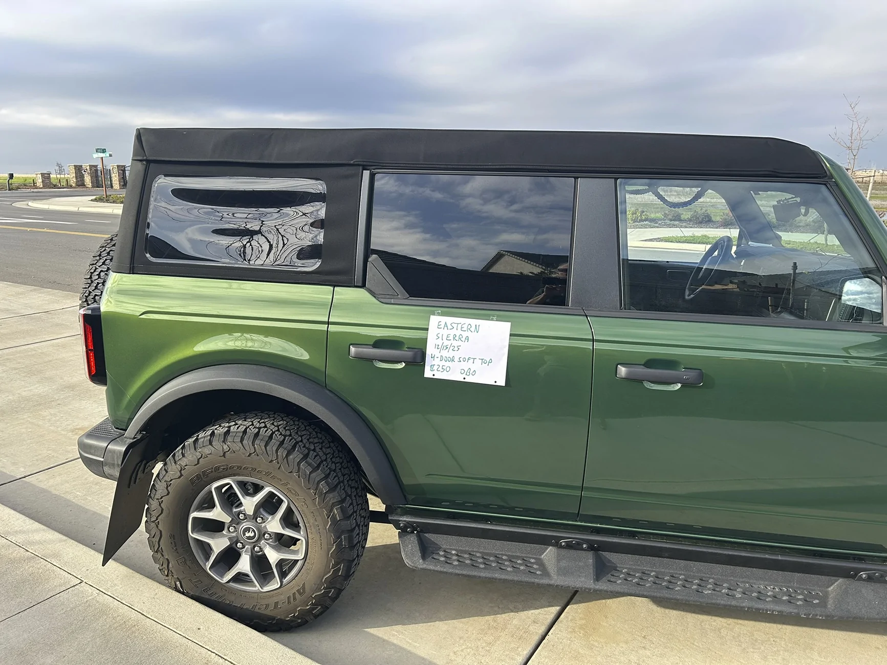 Ford Bronco 2025 OEM Soft Top - $250 OBO IMG_1665