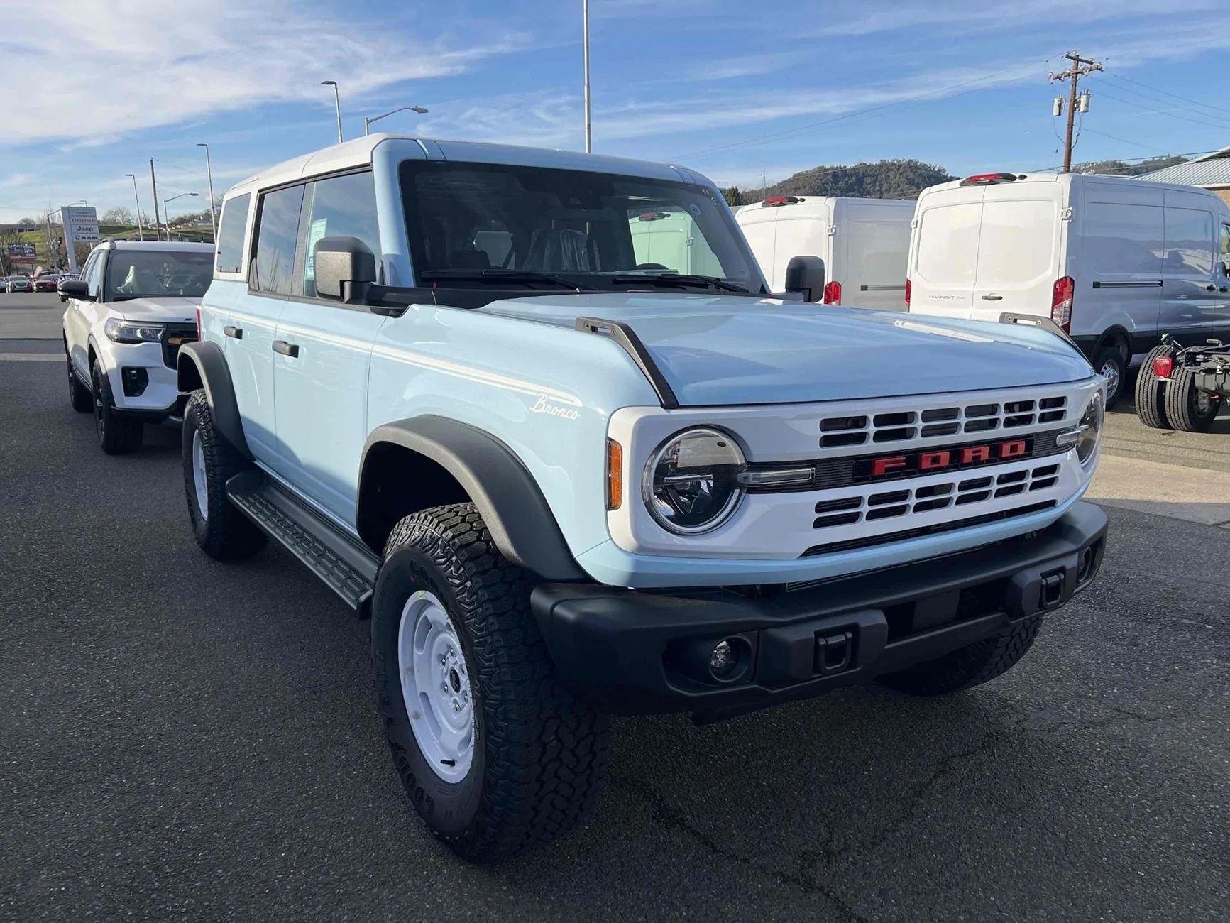 Ford Bronco Noob Buys Heritage Yesterday, Drives 850+ Miles Today, and Tells His Likes & Not So Likes 26500b90-d616-11f0-9a72-0f53e47fec36
