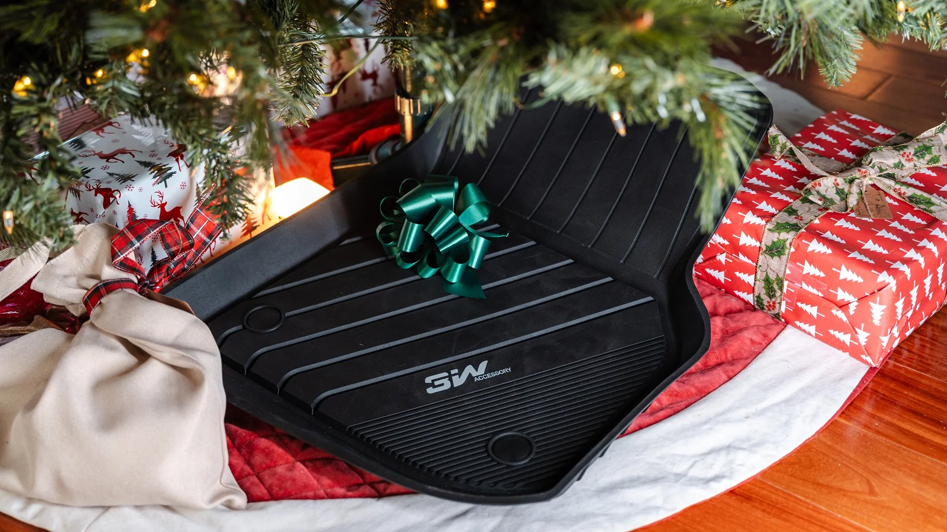 Ford Bronco #lastminuteshopping — 35% OFF Xmas Gifts for Car Guys! caleb moll3WLiners-Christmas-13