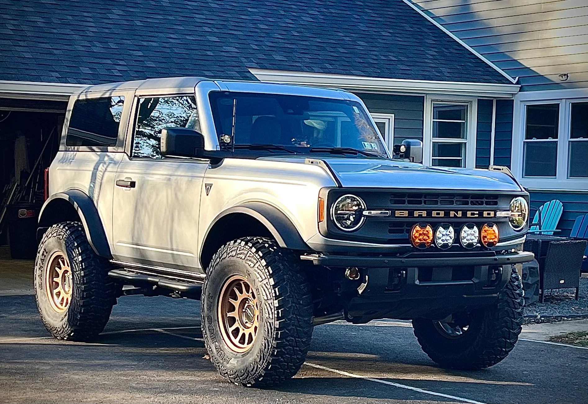 Ford Bronco ICONIC SILVER Bronco Club IMG_8238