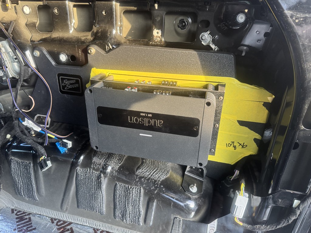 Ford Bronco 911 Stereo system rescue 55002910802_a3680be78f_b