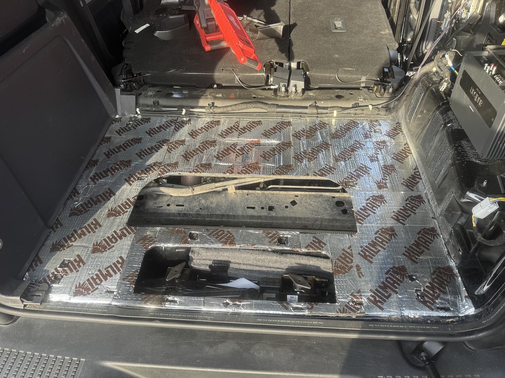 Ford Bronco 911 Stereo system rescue 55002909822_b9752f71ab_b