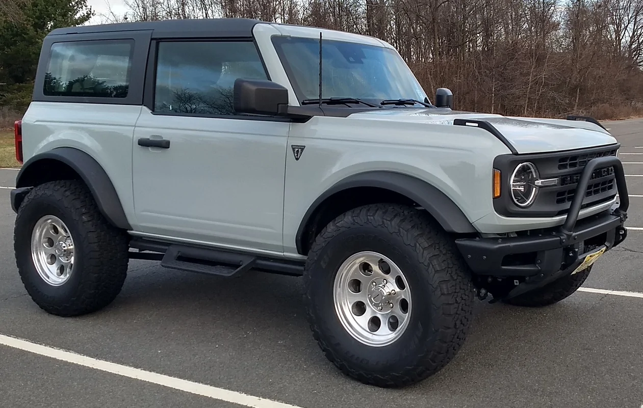 Ford Bronco HOSS 3.0 Suspension Kits - Now available from Ford Performance! mybronco_37stock4