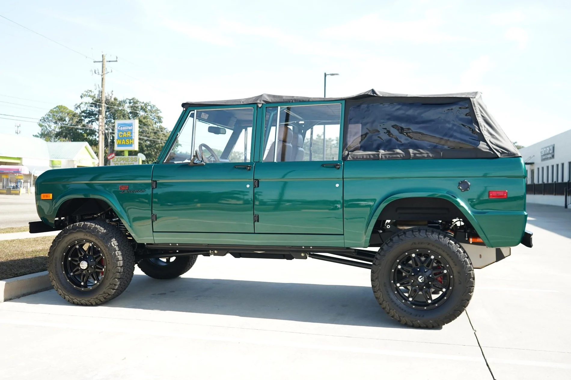 Ford Bronco Moardoor Monday: Let's See Them Four Doors 1972_ford_bronco_COG09689-93979-scaled