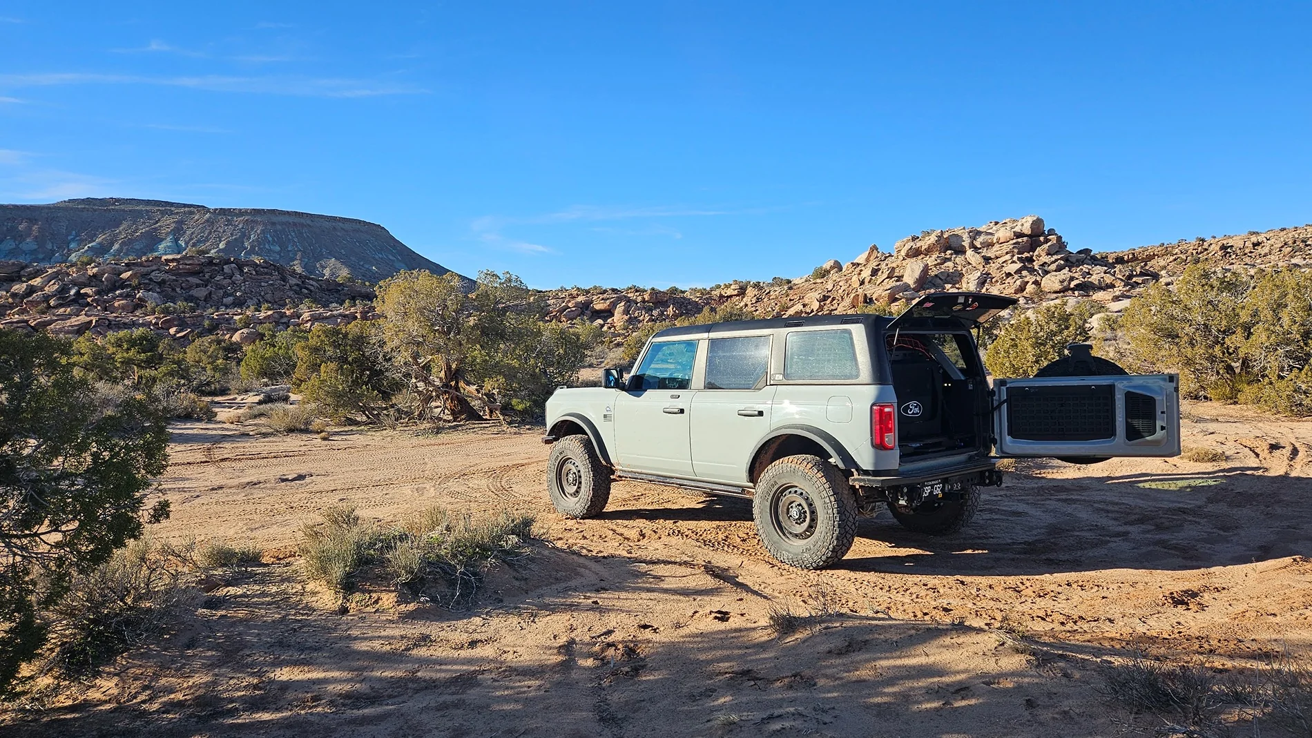 Ford Bronco Moardoor Monday: Let's See Them Four Doors 20251207_151549