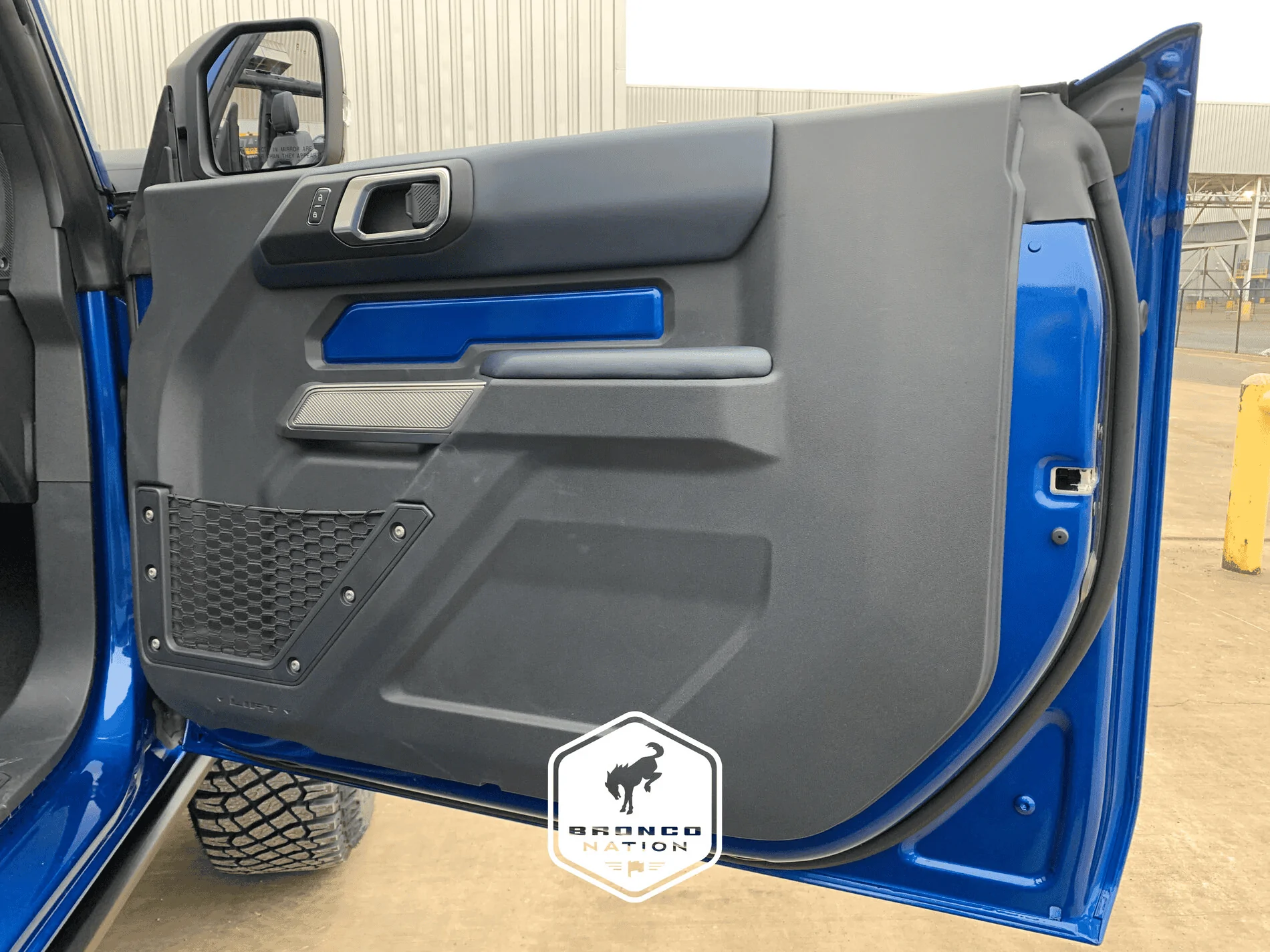 Ford Bronco Matching interior door color 1610510947667