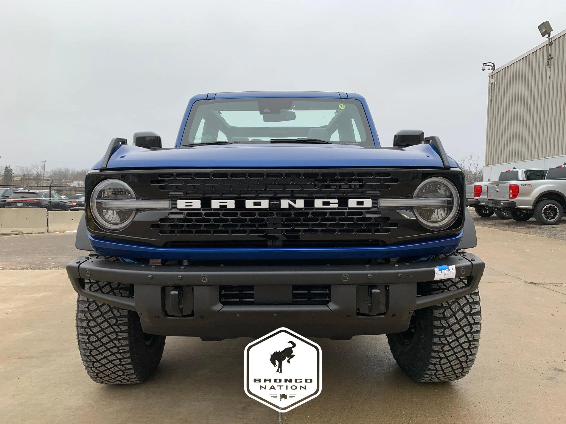 Ford Bronco Official Lightning Blue Paint Thread IMG_3941