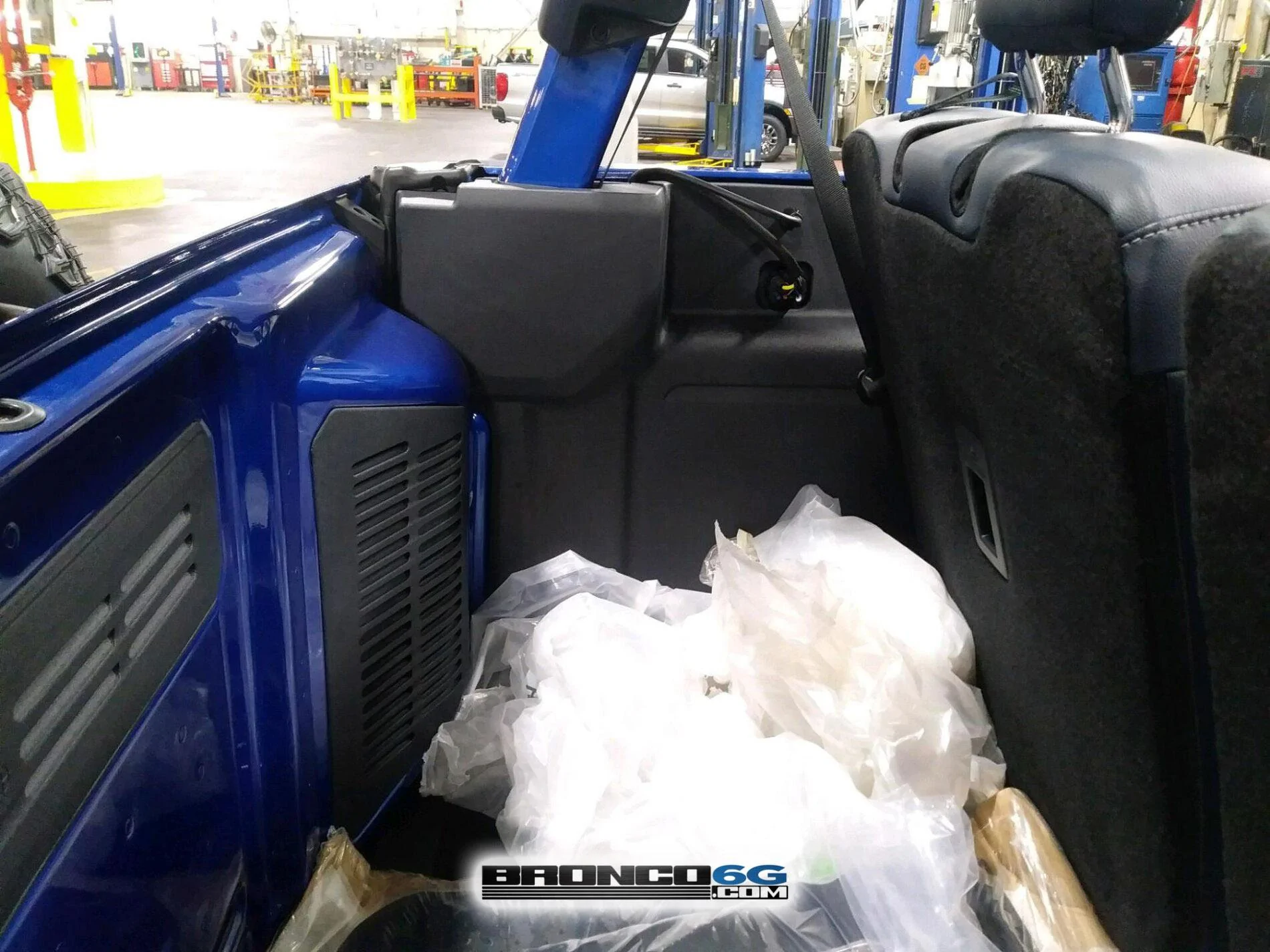 Lightning Blue Bronco First Edition Bronco 2-Door 10.jpg