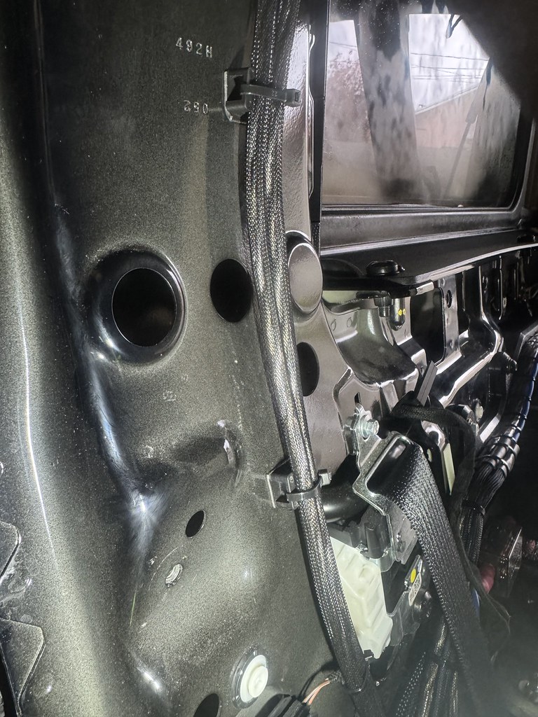 Ford Bronco 911 Stereo system rescue 55012199210_b6e228521f_b
