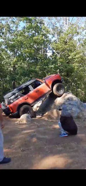 Ford Bronco Moardoor Monday: Let's See Them Four Doors Poser rock