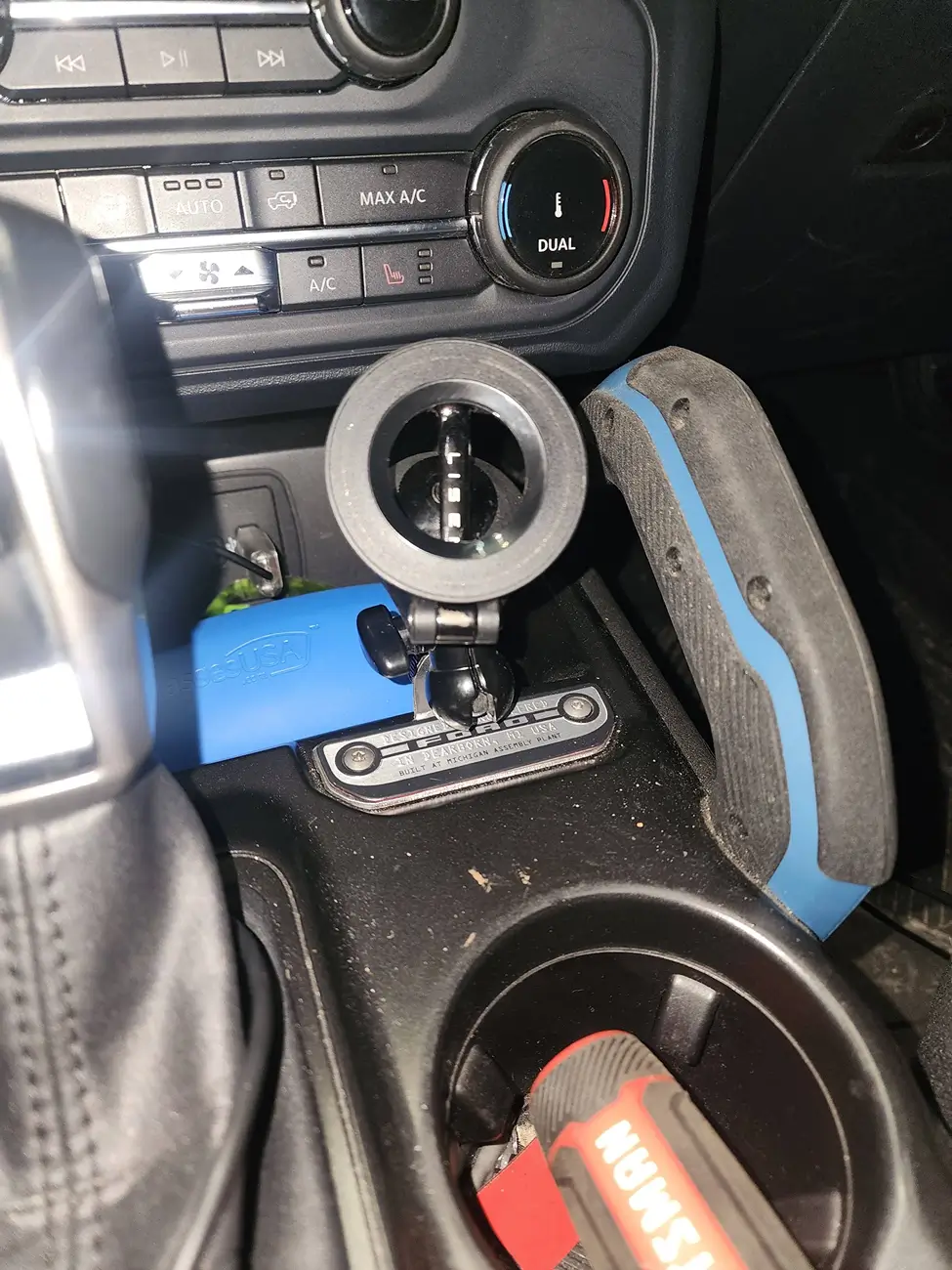 Ford Bronco Dash MAG for iphone strong enough 1767292659872-11