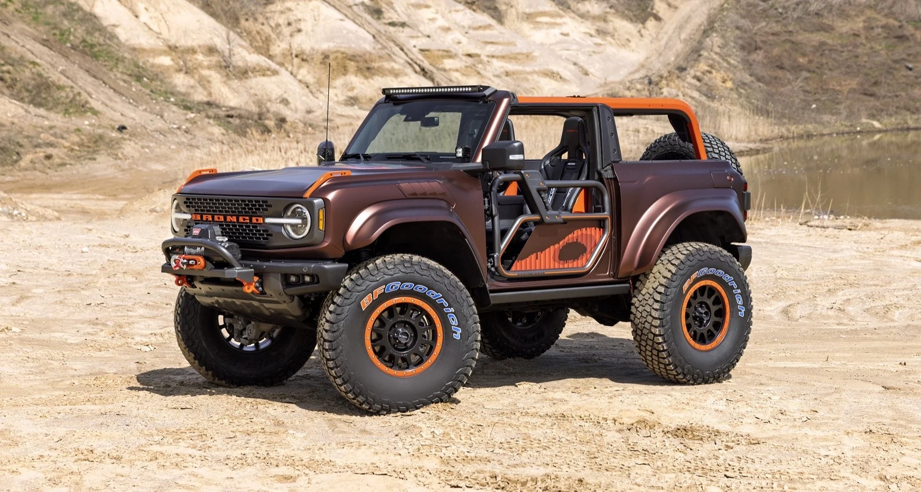 Ford Bronco Realizing How Large Bronco Raptor Is IMG_2256