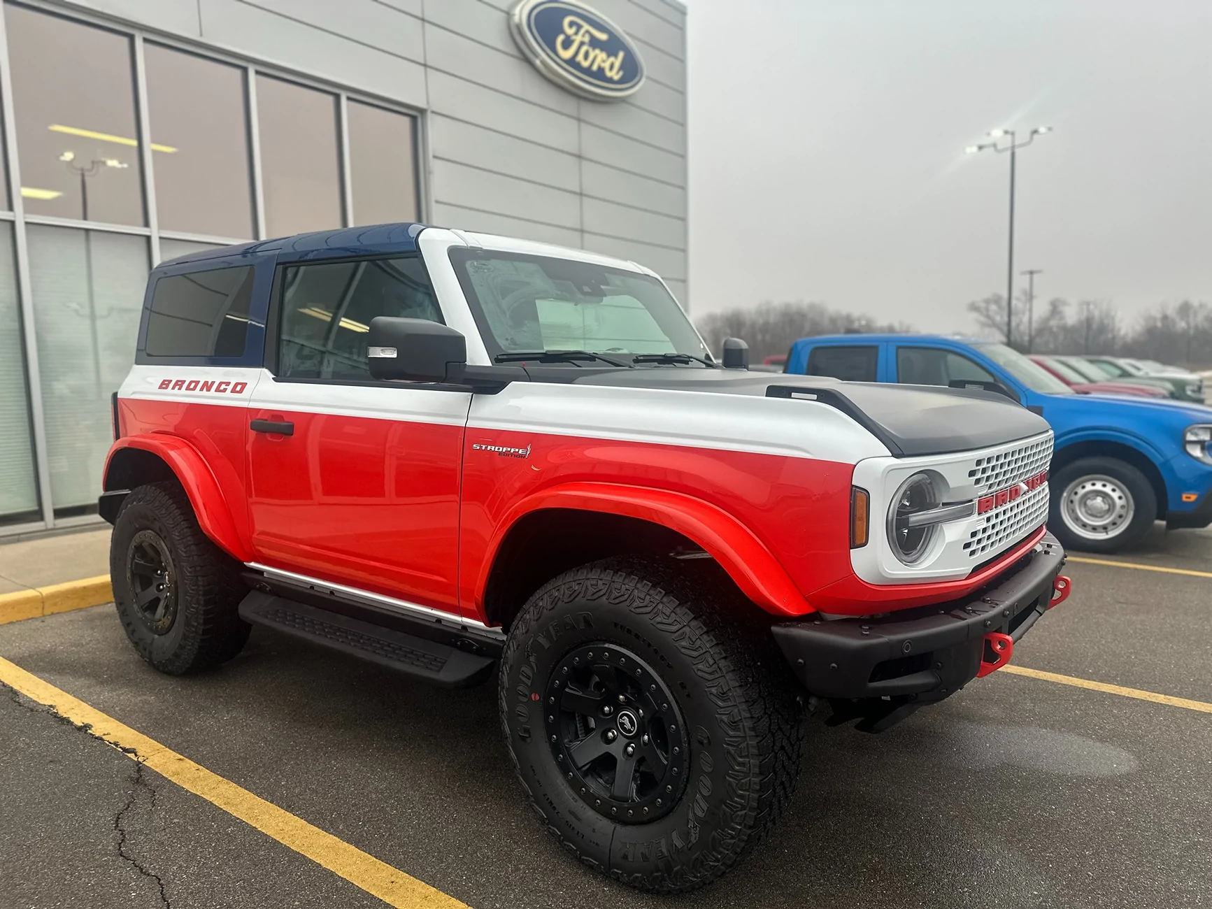 Ford Bronco 4% BELOW INVOICE ON 2026 BRONCOS @ GRANGER MOTORS! IMG_0608