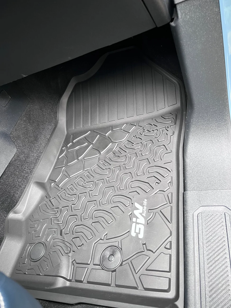 Ford Bronco 3Wliners floor mats - So Good! IMG_5066