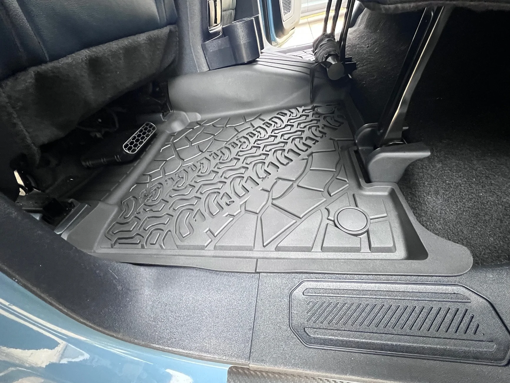 Ford Bronco 3Wliners floor mats - So Good! IMG_5077