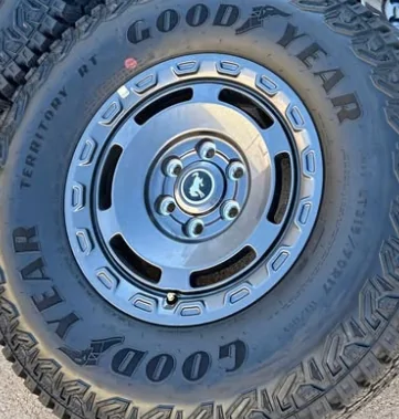 Ford Bronco Need help - Tire Poke Comparison IMG_5060