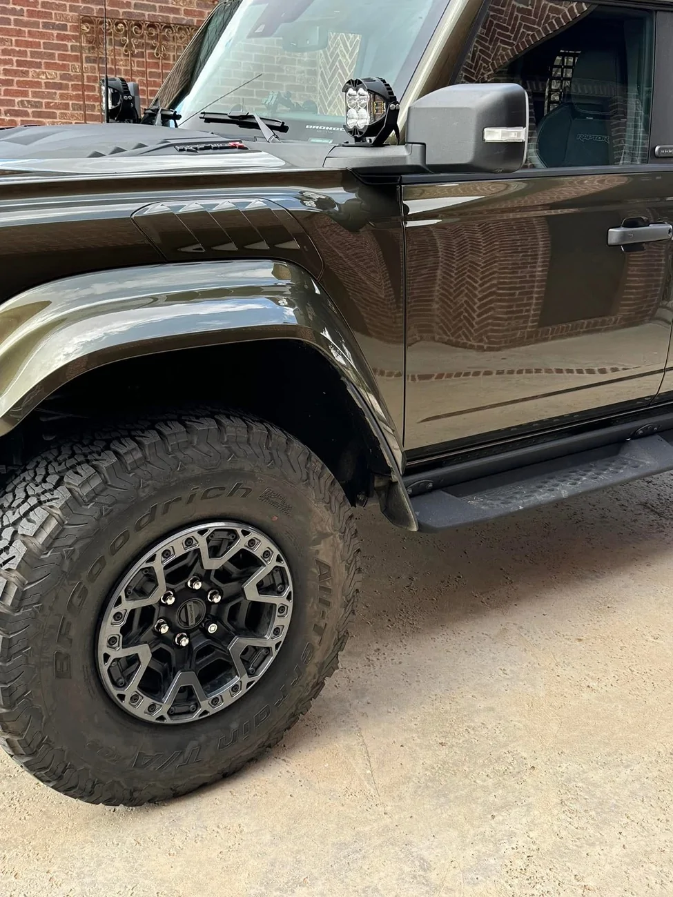 Ford Bronco Raptor Wheels - help needed IMG_9506