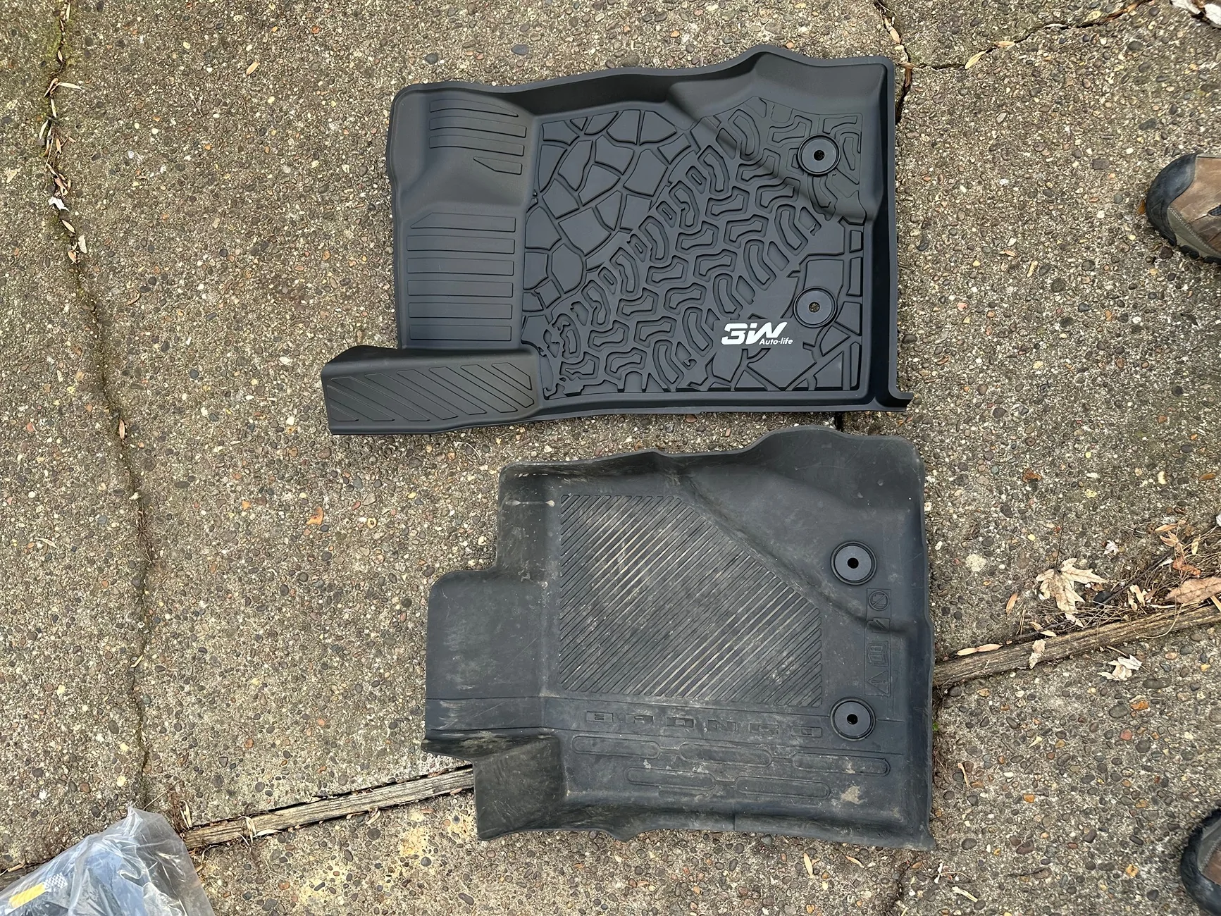 Ford Bronco 3W Liners Floor Mats Review IMG_6132