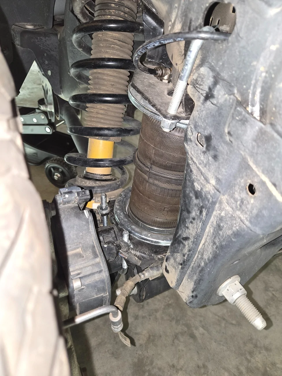 Air bag stretched.webp