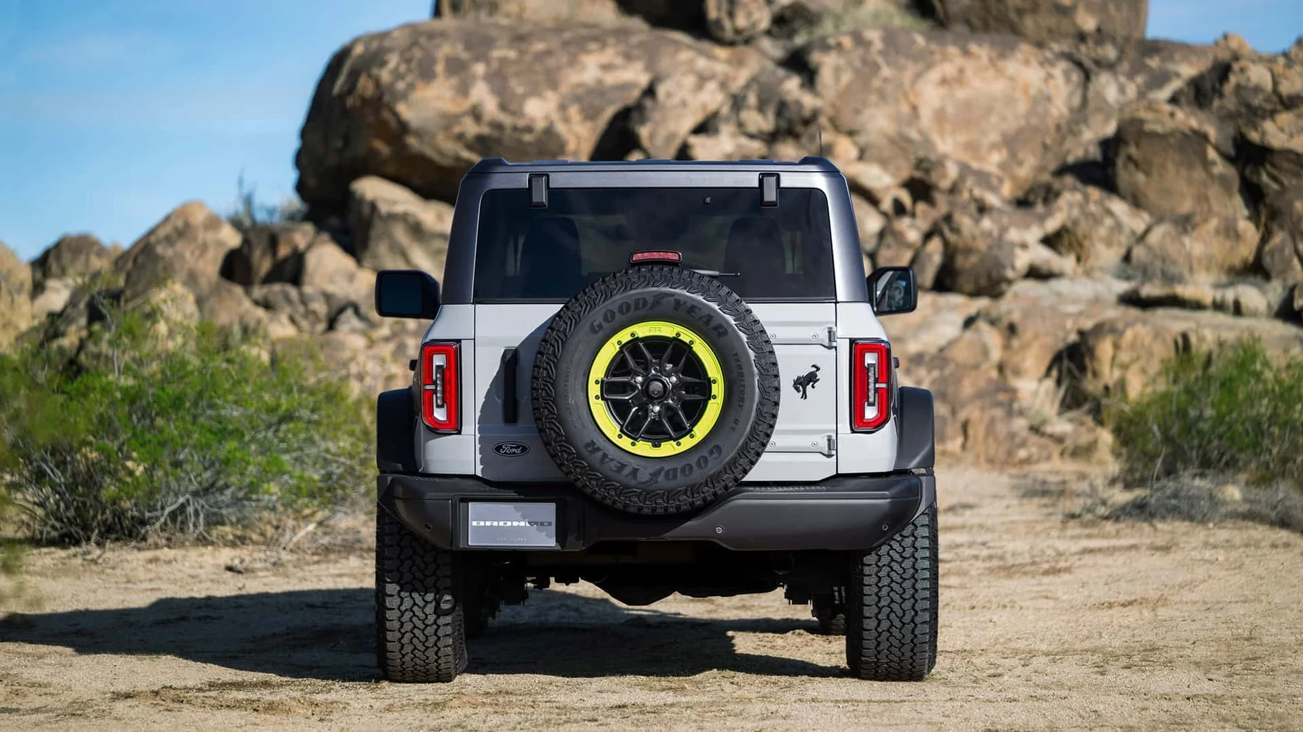Ford Bronco 2027 Bronco RTR revealed as part of 2027 model lineup 2027-ford-bronco-rtr (5)