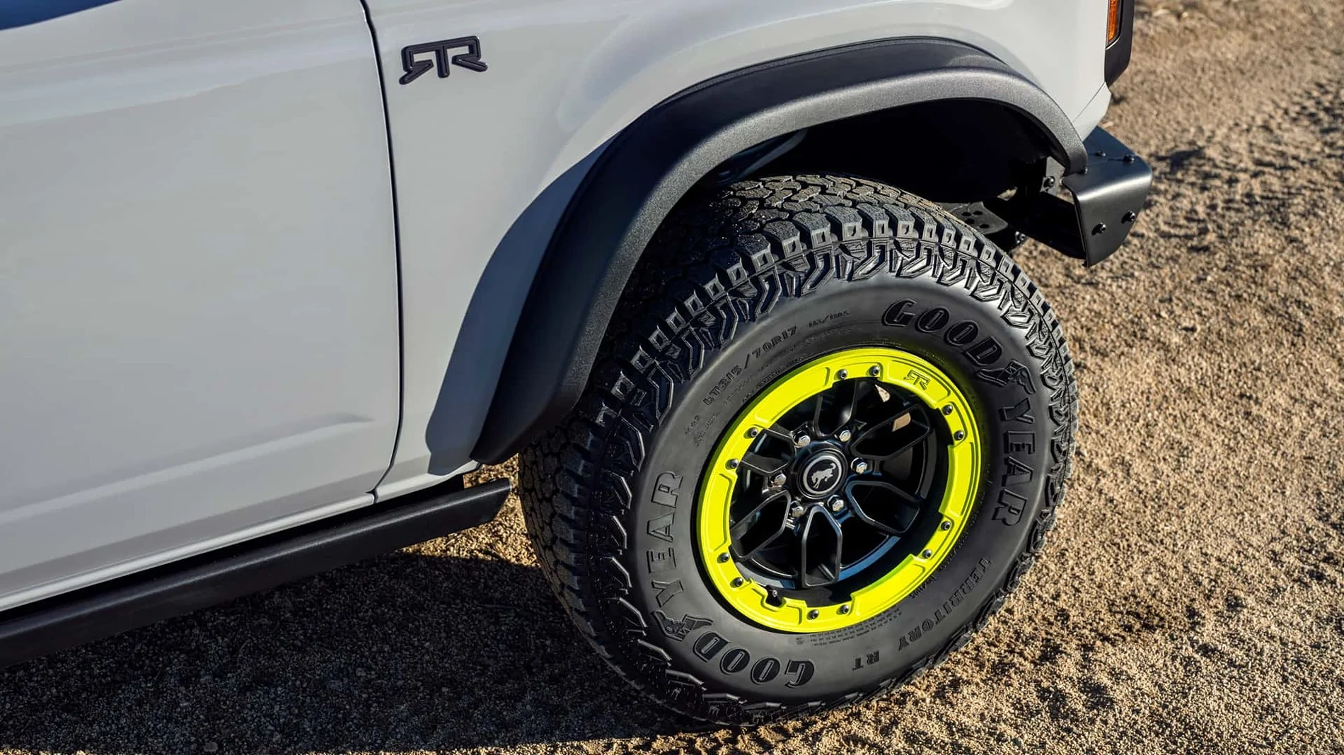 Ford Bronco 2027 Bronco RTR revealed as part of 2027 model lineup 2027-ford-bronco-rtr (21)