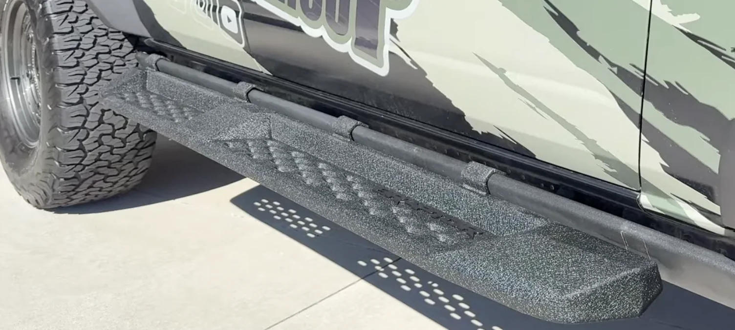 Ford Bronco Side steps  added to rock rails? Screenshot 2026-01-15 at 3.25.37 PM