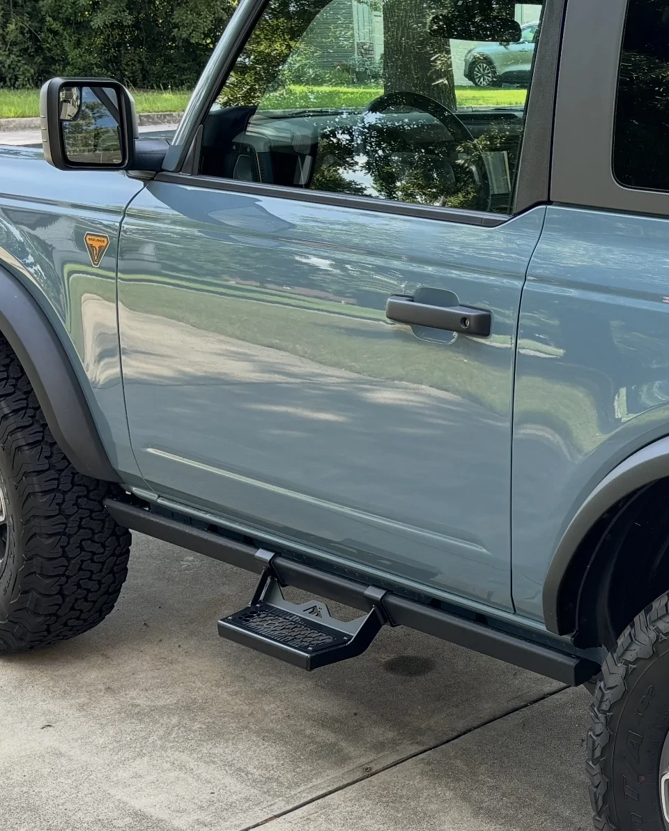 Ford Bronco Side steps  added to rock rails? IMG_0216