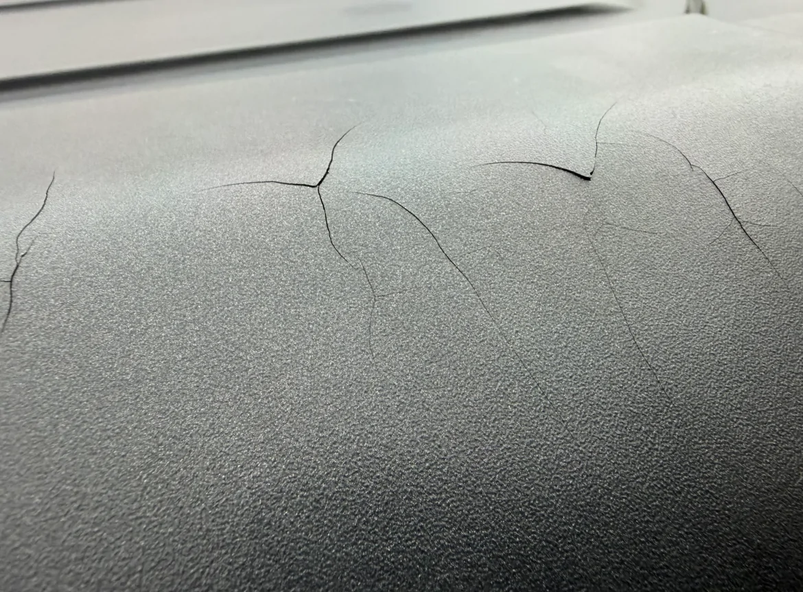 Ford Bronco MIC Top Cracking. Anyone Else? 1768555700115-4h