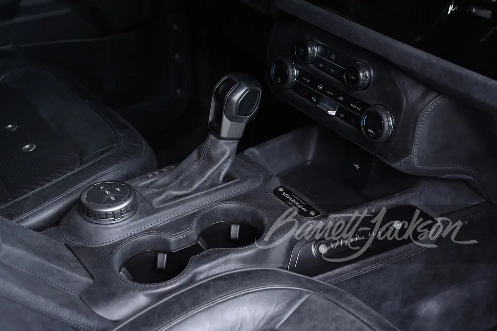 Ford Bronco Kevin Hart's custom "vintage" 2024 Bronco to be auctioned at Barrett-Jackson Misc_1144cc09-a56f-487e-9532-a2982777a5cb_W