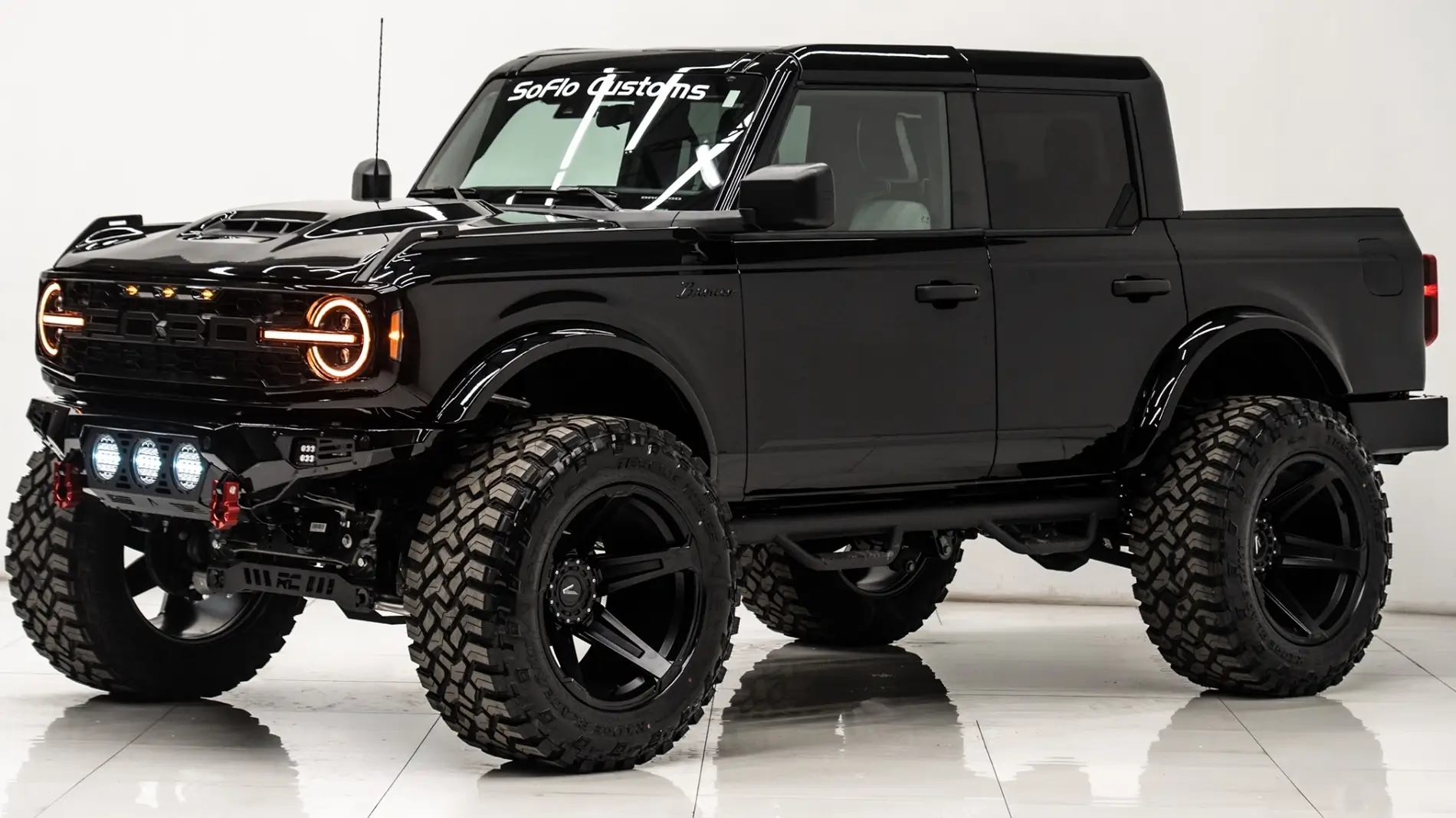 Ford Bronco So Flo Bronco Pickup IMG_3830