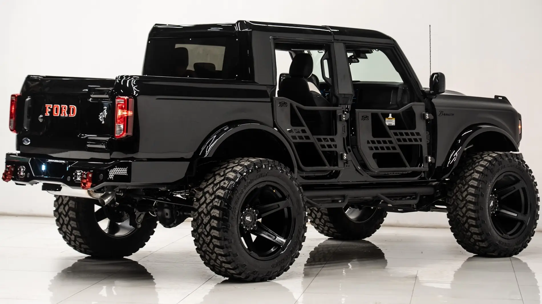Ford Bronco So Flo Bronco Pickup IMG_3832
