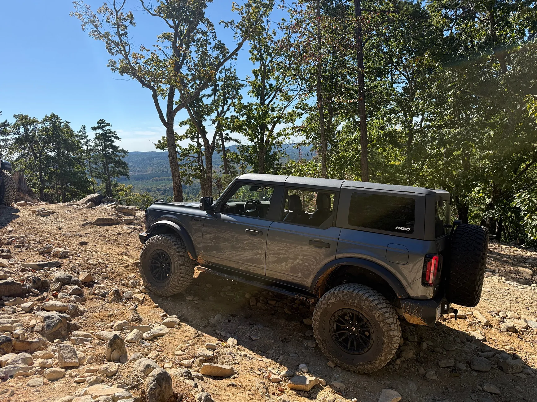 Ford Bronco BFG-- KO3 or KM3 IMG_2371