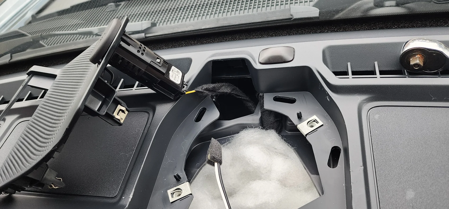 Ford Bronco B&O Stereo System Upgrade on 2025 Bronco Raptor 1000028301