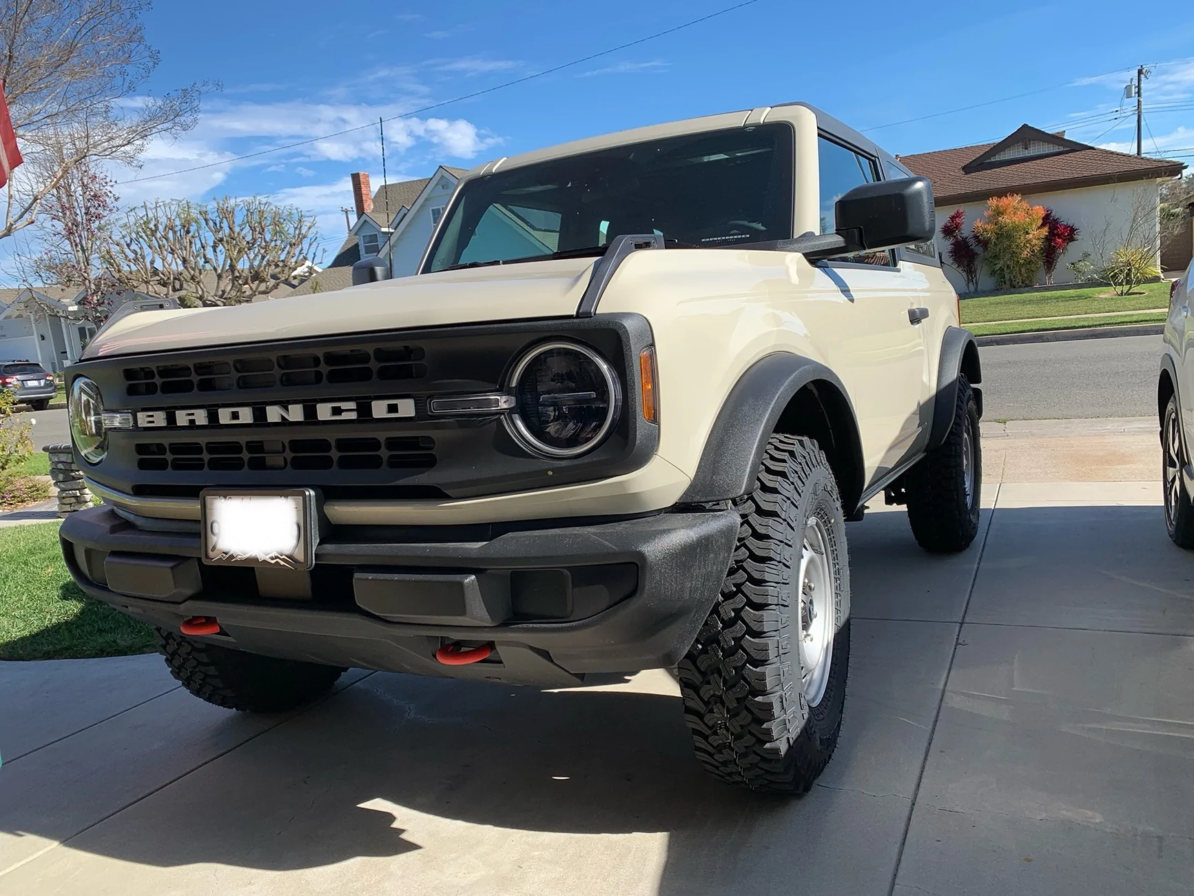 Ford Bronco Tire size and weight - Base Bronco IMG_5117