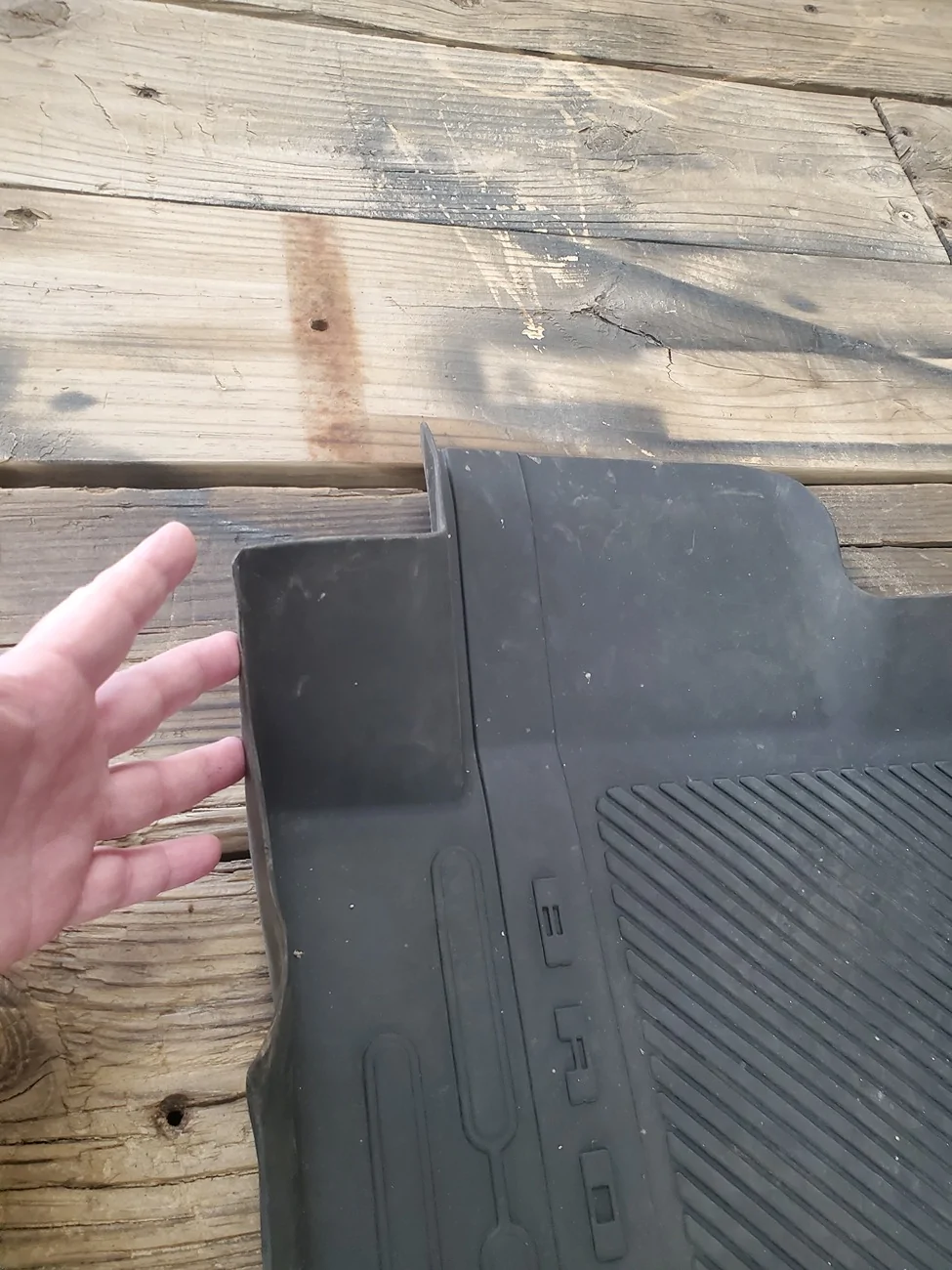 Ford Bronco Of floor mats and cleaning up after: 3W liner floor mats review 20260119_121121