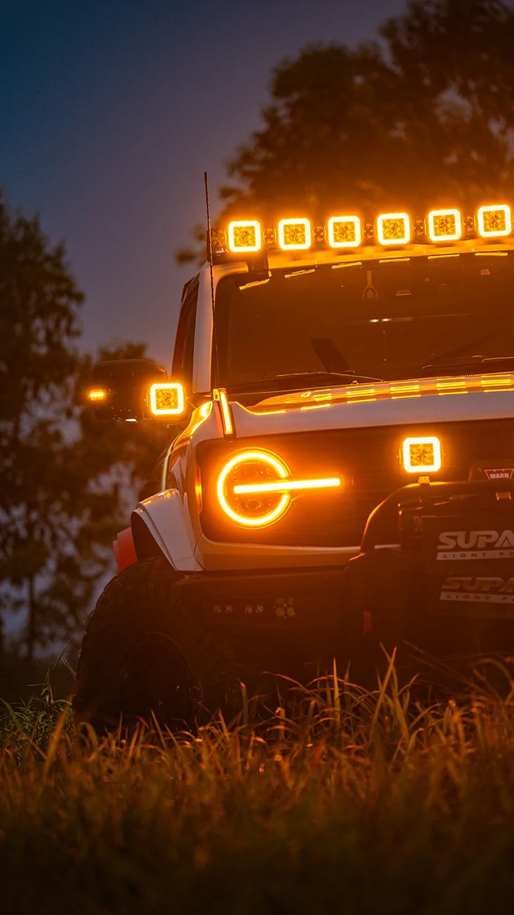Ford Bronco Guess What Happens When SUPAREE Hyper 5 Lights x12 Mount on the Bronco? DSC07140