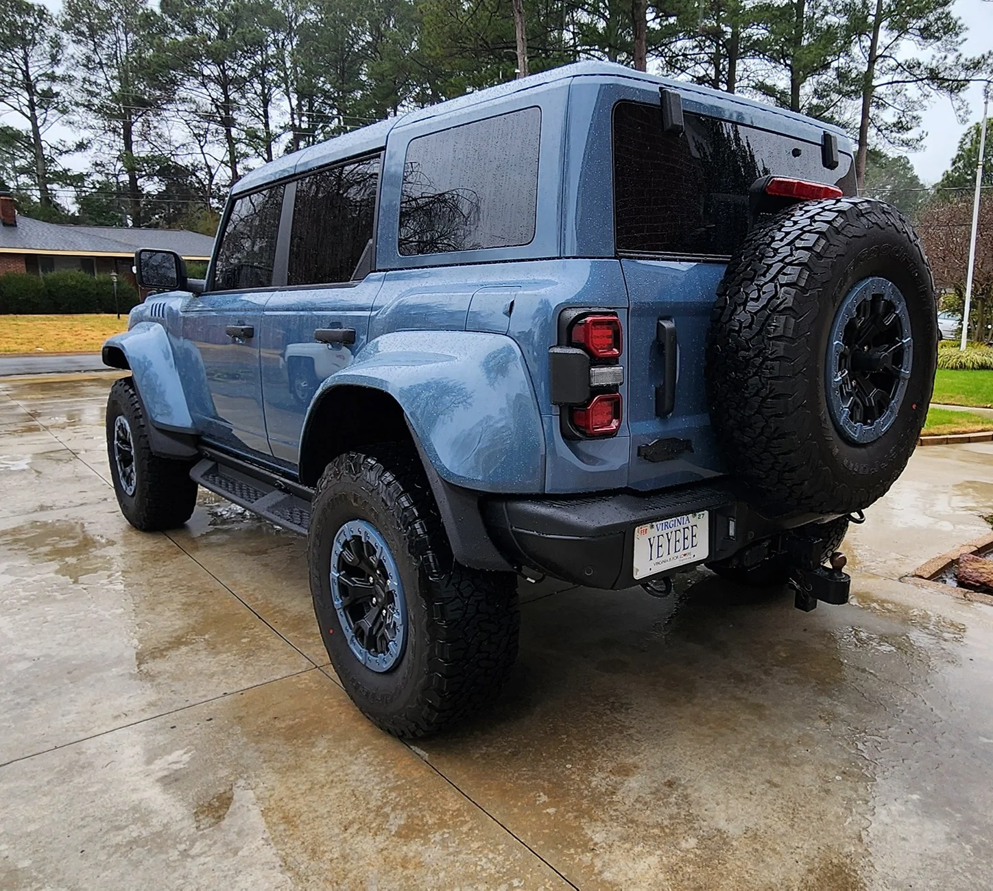 Ford Bronco Color Matched Beauty Rings on wheels - spray paint DIY 1000028590